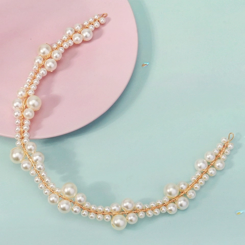 Serre-tête de Mariée en Perles Artificielles Blanches Tissé à la Main Élégant Alliage Doré Accessoires de Cheveux pour Femmes