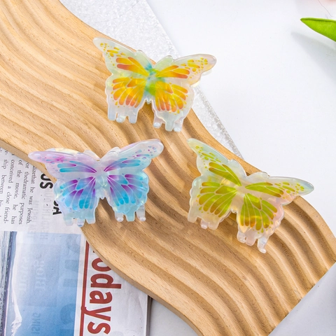 Butterfly Print PVC Hair Claw Clip Gradient Color Butterfly Shape Hair Accessory For Women Casual Daily Decorative Hair Grip