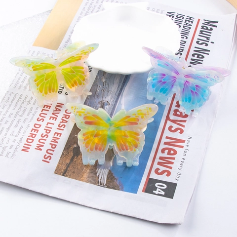 Butterfly Print PVC Hair Claw Clip Gradient Color Butterfly Shape Hair Accessory For Women Casual Daily Decorative Hair Grip