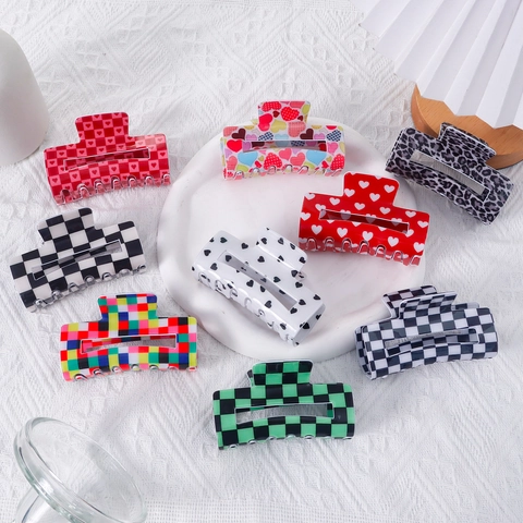 Damen Mode PVC Rechteckige Haarklammer Hohl Schachbrett Herz Leopardenmuster Großer Haarschmuck Für Den Täglichen Weg
