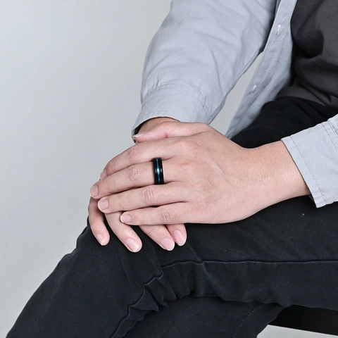 Herren Zwei Ton Edelstahl Aluminium Ring Minimalistischer Industrie Nut Schwarz Band Ring Für Damen Herren Mode Schmuck