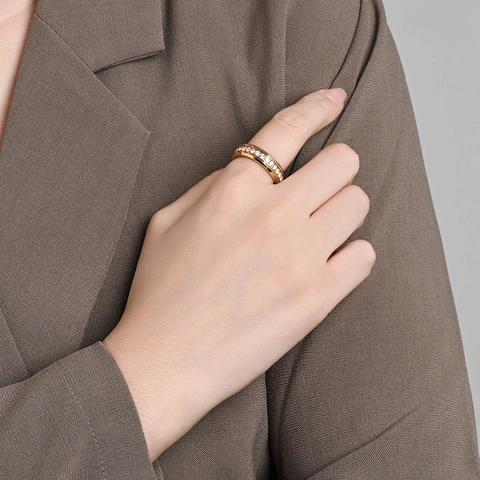 Bague Anneau Éternité en Acier au Tungstène avec Strass Bague Géométrique Polie de Luxe pour Hommes Femmes Bijoux