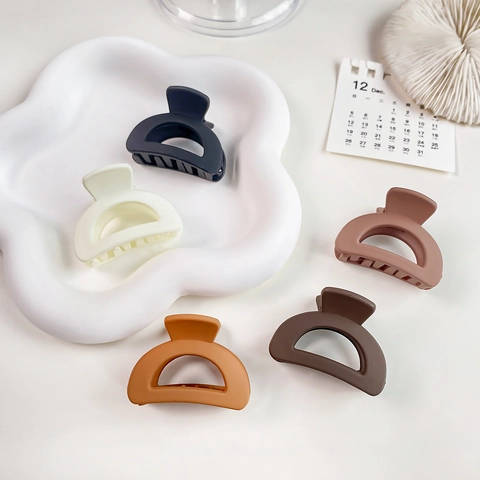Pinza para el Pelo Minimalista de Plástico Mate Geométrica Pequeña Pinza de Cangrejo Accesorios para el Cabello Estilo Coreano Mujer
