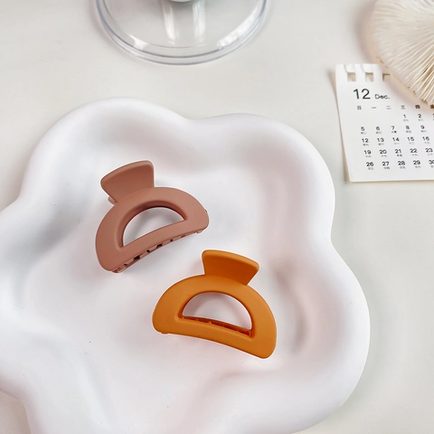 Pinza para el Pelo Minimalista de Plástico Mate Geométrica Pequeña Pinza de Cangrejo Accesorios para el Cabello Estilo Coreano Mujer
