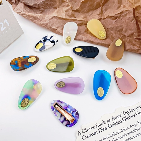 Elegant Cellulose Acetate Oval Hair Clips Handmade Marble Pattern Bangs Side Clips Fashion Headwear Women Styling Accessory