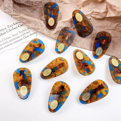 Elegant Cellulose Acetate Oval Hair Clips Handmade Marble Pattern Bangs Side Clips Fashion Headwear Women Styling Accessory