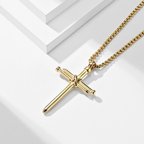 Collana con Pendente a Croce di Chiodi in Acciaio Inossidabile Industriale per Uomo Donna Gioielli Religiosi Cristiani Punk Gotici