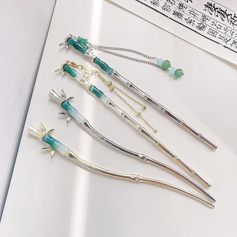 Bastoncino per Capelli in Stile Antico al Bambù Elegante Accessorio Hanfu Lega Effetto Giada Forcina Con Nappina per Donna