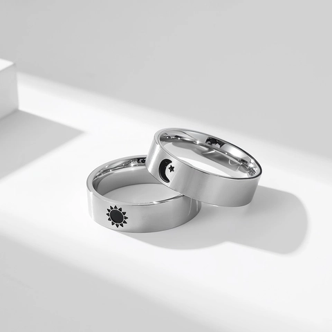 Minimalistische Edelstahl Paarringe Sonne Mond Stern Muster Poliert Titan Stahl Bandring Für Herren Damen Liebhaber Geschenk