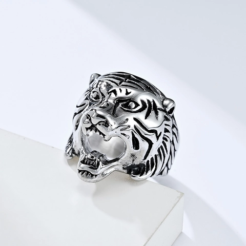 Domineering Stainless Steel Tiger Head Ring For Men Retro Punk Animal Carved Biker Finger Ring Jewelry Gift
