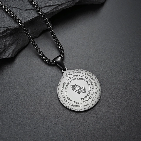 Collana Vintage Con Pendente a Disco Rotondo in Acciaio Inossidabile Mani in Preghiera Serenity Prayer Gioielli Hip Hop Da Uomo