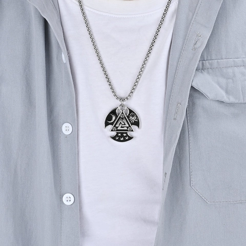 Collana Valknut Vichinga in Acciaio Inossidabile Vintage Ciondolo Triangolo Luna Sole Stella Nordica per Uomo Gioielli Gothic