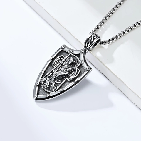 Collar con Colgante de Escudo de Arcángel San Miguel de Acero Inoxidable Vintage Religioso Ángel Cruz en Relieve para Hombres Mujeres Joyería