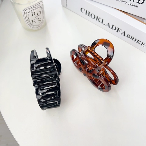 Elegant Bow Knot Hair Claw Clip Plastic Resin Butterfly Shark Clip Leopard Print Large Hair Catch For Women Fashion Hair Accessories