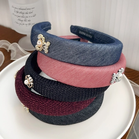 Korean Camellia Rhinestone Bear Headband Vintage Padded Sponge Hair Hoop For Women Elegant Artificial Pearl Fabric Hairband Accessories