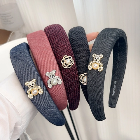 Korean Camellia Rhinestone Bear Headband Vintage Padded Sponge Hair Hoop For Women Elegant Artificial Pearl Fabric Hairband Accessories