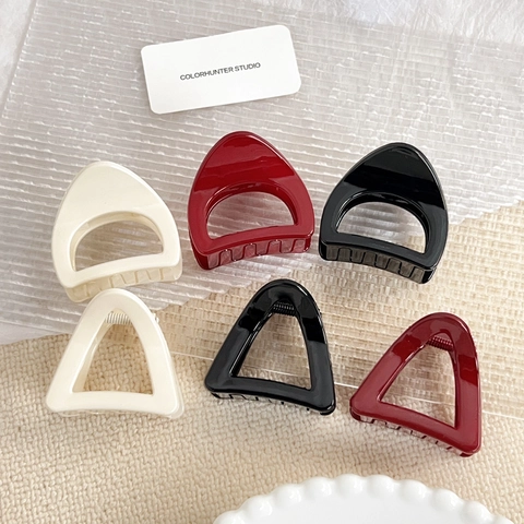Minimalista Triangolo Vuoto Geometrico Pinza per Capelli Lucido Plastica Clip Semplice Rosso Vino Beige Nero Copricapo per Donna