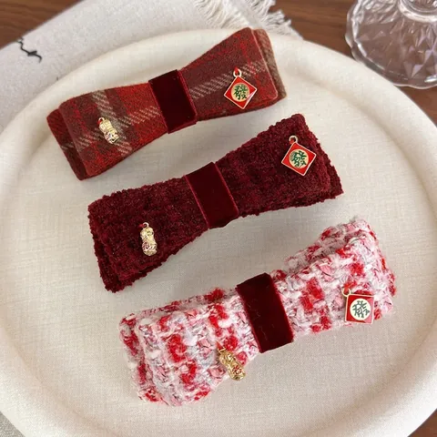 Neujahr Chinesischer Stil Rot Karo Tweed Schleife Haarspange Mit Erdnuss Anhänger Vintage Festlich Damen Haarschmuck