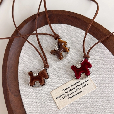Collana Lunga con Ciondolo a Cavallo a Dondolo Vintage per Donna Rame Fioccatura Strass Animale Catena Retrò Gioielli
