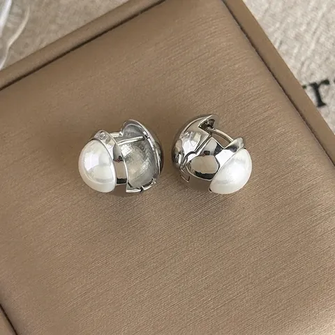 Französische Retro Silber Kupfer Creolen Mit Großen Künstlichen Perlen Kugel Elegante Nische Design Schmuck Für Damen Geschenk
