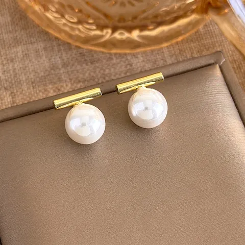 French Gold Plated Copper Stud Earrings Artificial Pearl One Line Design Elegant Commuting Jewelry For Women Gift Accessory
