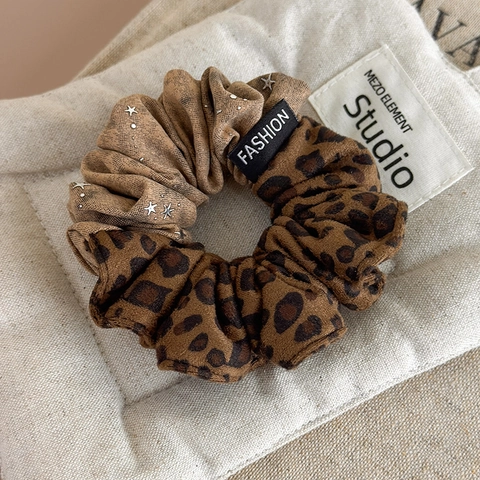 Vintage Leoparden-Patchwork Haargummi Gestrickter Stoff Haarseil Mit Sterndekoration Mode Buchstaben-Etikett Ponytail Halter Damen