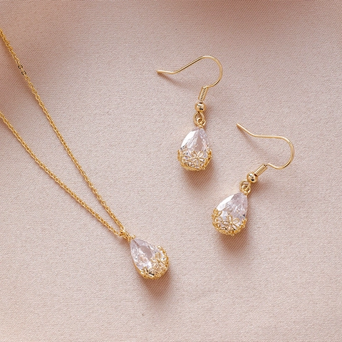 Vintage Gold Alloy Zirconia Teardrop Pendant Necklace Earrings Jewelry Set For Women Elegant Hollow Flower Accessories