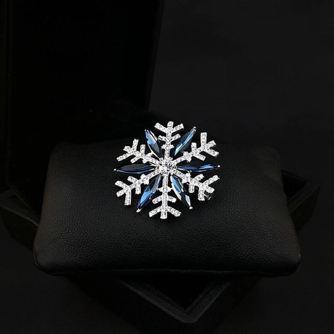 Eleganter Legierung Schneeflocke Brosche Pin Für Damen Mit Blauen Strasssteinen Vintage Silberton Kristall Brustnadel Mode Accessoire