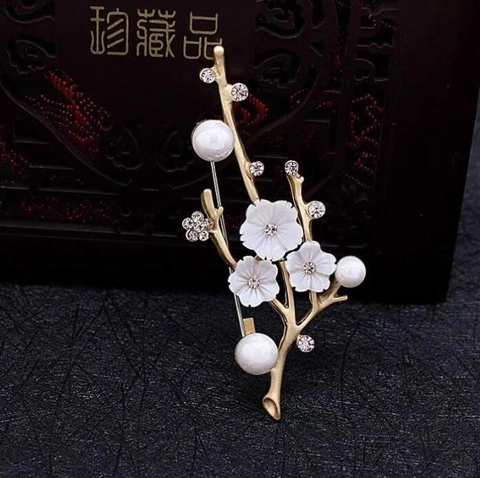 Elegante Spilla a Ramo di Fiore di Prugno Con Perla Artificial in Lega e Strass Spilla Floreale per Matrimonio Festa Donna Gioielli