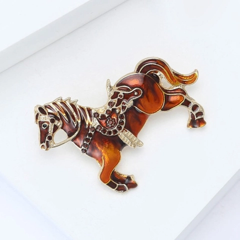 Vintage Alloy Enamel Horse Brooch With Rhinestone Artificial Pearl Animal Running Horse Lapel Pin Jewelry For Women