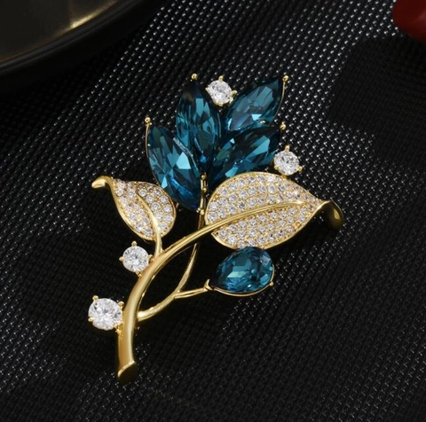 Elegant Orchid Flower Brooch For Women Gold Plated Blue Rhinestone Leaf Pin Floral Wedding Banquet Fashion Jewelry Gift