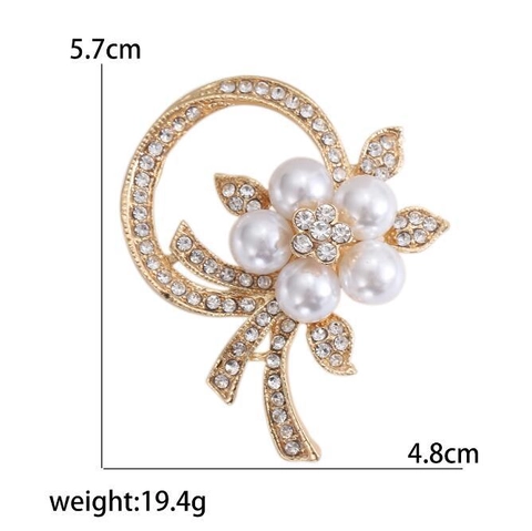 Elegant Faux Artificial Pearl Flower Brooch Alloy Rhinestone Floral Pin Wedding Party Banquet Clothing Accessories For Women Jewelry