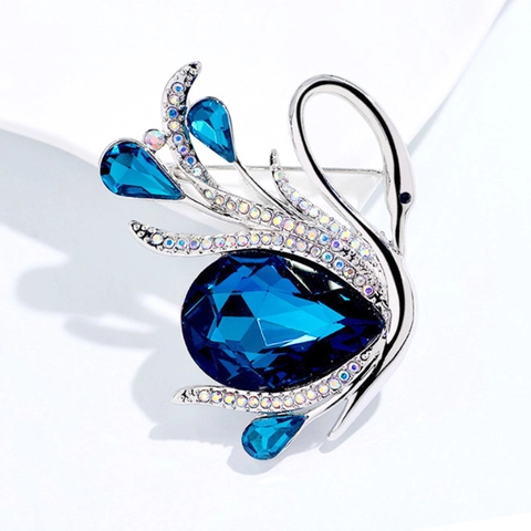 Vintage Elegant Blue Swan Brooch Pin For Women Alloy Rhinestone Crystal Animal Breastpin Clothing Decoration Fashion Jewelry