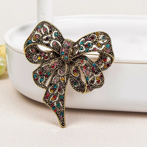 Elegante Spilla a Fiocco in Lega per Donna Con Strass Colorati Intarsiati Spille Retro Traforate Accessori Moda