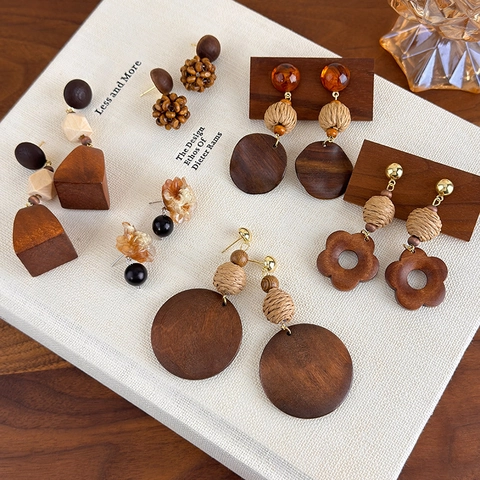 Vintage Wood Woven Geometric Drop Earrings For Women Bohemian Ethnic Resin Flower Handcrafted Wood Bead Dangle Earrings Jewelry