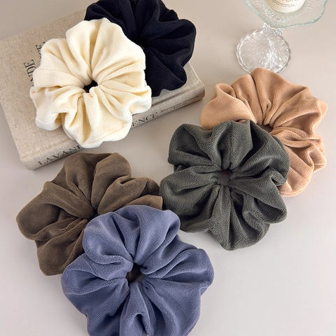 Coleteros de Felpa Grandes Lazos para el Cabello de Franela Extragrandes para Mujer Color Sólido Diademas Elásticas Plisadas Otoño Invierno