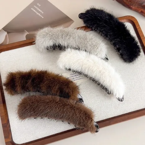 Barrette Banane Élégante en Fausse Fourrure pour Femme Pince Torsadée Verticale Duveteuse pour Queue de Cheval Haute Accessoire Cheveux Hiver