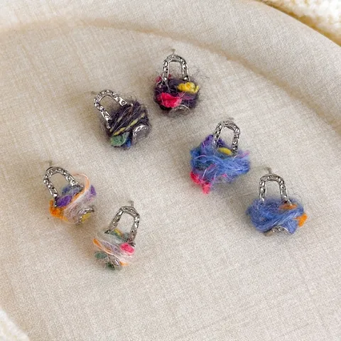 Handmade Wool Yarn Wrapped U-Shape Stud Earrings Hammered Metal Rainbow Multicolor Autumn Winter Gentle Style Women Jewelry