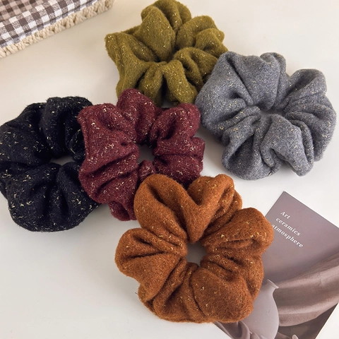 Chouchou Rétro en Fil de Laine avec Soie Dorée Surdimensionné Tricoté Automne Hiver Support de Queue de Cheval pour Femme Accessoires