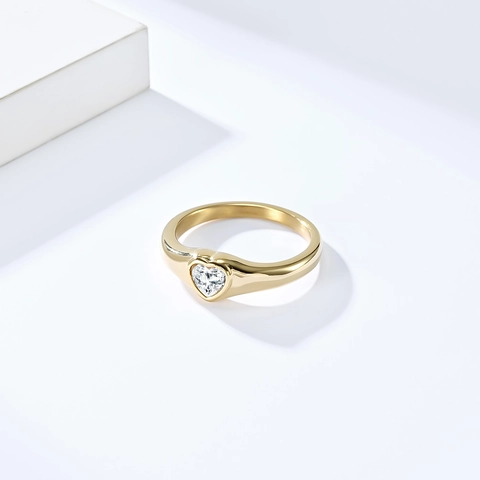Titanium Steel Heart Signet Ring With Heart Shaped Clear Rhinestone Minimalist Polished Gold Silver Rings Women Jewelry