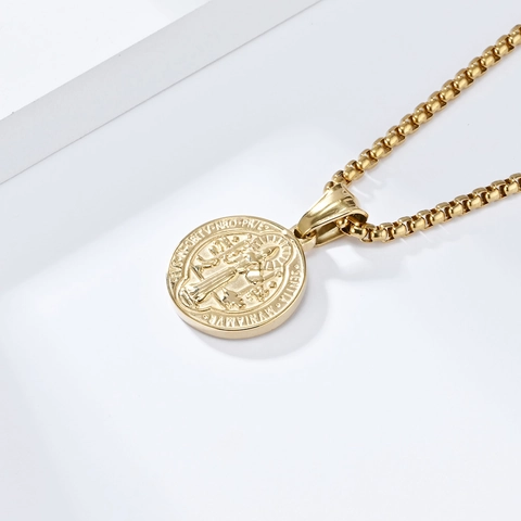 Vintage Stainless Steel St Benedict Medal Pendant Necklace For Men Women Polished Round Religious Exorcism Amulet Coin Jewelry Gift