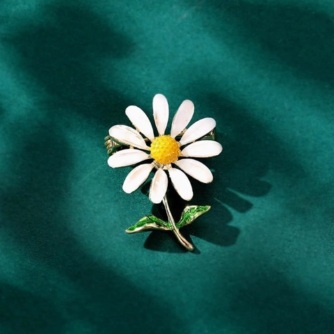 Fashion Korean Style Daisy Brooch For Women Zinc Alloy Enamel Flower Pin Accessories For Cardigan Coat Gift Jewelry