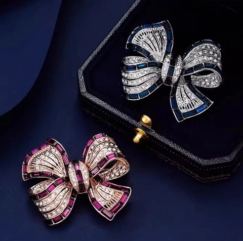 Broche Nœud Papillon en Alliage Vintage pour Femmes Strass Brillant Incrusté Accessoire de Vêtement Élégant pour Banquet de Mariage Fête Cadeau