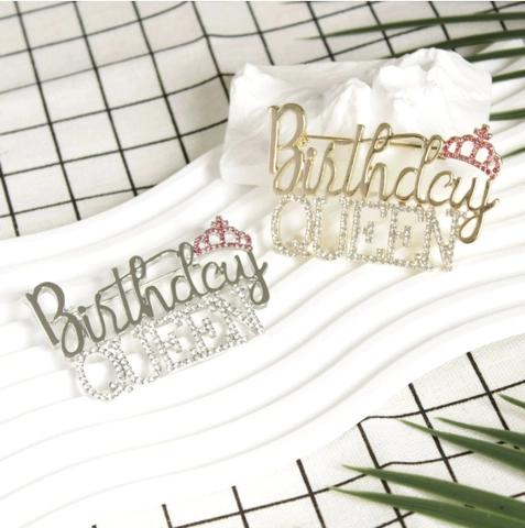 Spilla Corona Birthday Queen in Lega con Strass per Donna Placcata Oro Argento Gioielli Moda Party Accessorio Anniversario