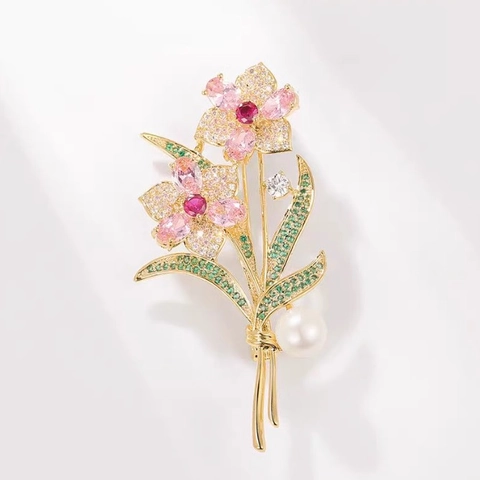 Elegant New Chinese Style Rose Brooch For Women Zinc Alloy Rhinestone Artificial Pearl Floral Pin Jewelry Accessory For Suit
