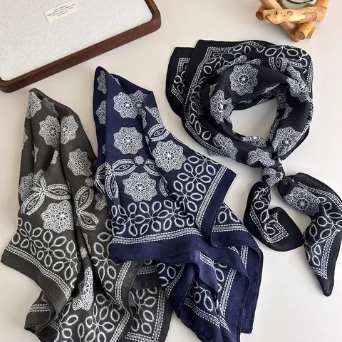 Damen Vintage Geometrische Mandala Blumen Druck Quadratischer Schal Satin Gefühl Kopftuch Elegant Halstuch Bandana Büro Dekoschal