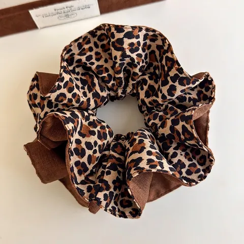 Scrunchie de Tela Grande con Estampado de Leopardo Retro Francés Banda Elástica para el Cabello Marrón Café Coletero Chic para Mujer Accesorios