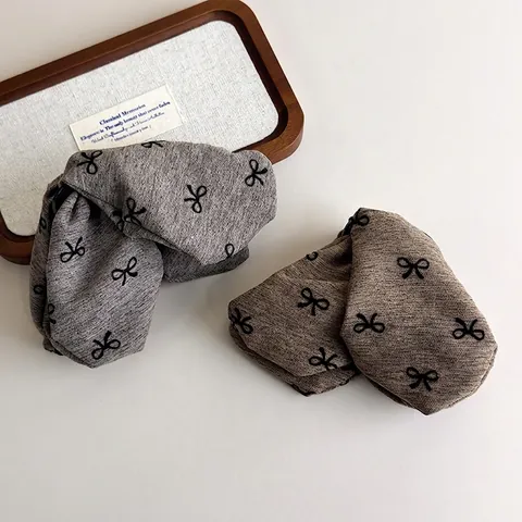 Koreanischer Stil Stoff Umwickelt Haarkralle Mit Schleifenmuster Vintage Dreieck Hai Clip Starker Halt Haarschmuck Für Damen Mädchen