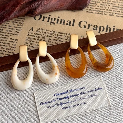 Pendientes Colgantes Vintage de Resina Ovalada Geométrica para Mujer Textura de Mármol Ámbar Simple con Poste de Oro de 14K