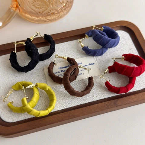 Vintage Velvet Wrapped Geometric Hoop Earrings For Women Alloy Gold Plated Round C Shape Earring Hand Woven Fashion Jewelry
